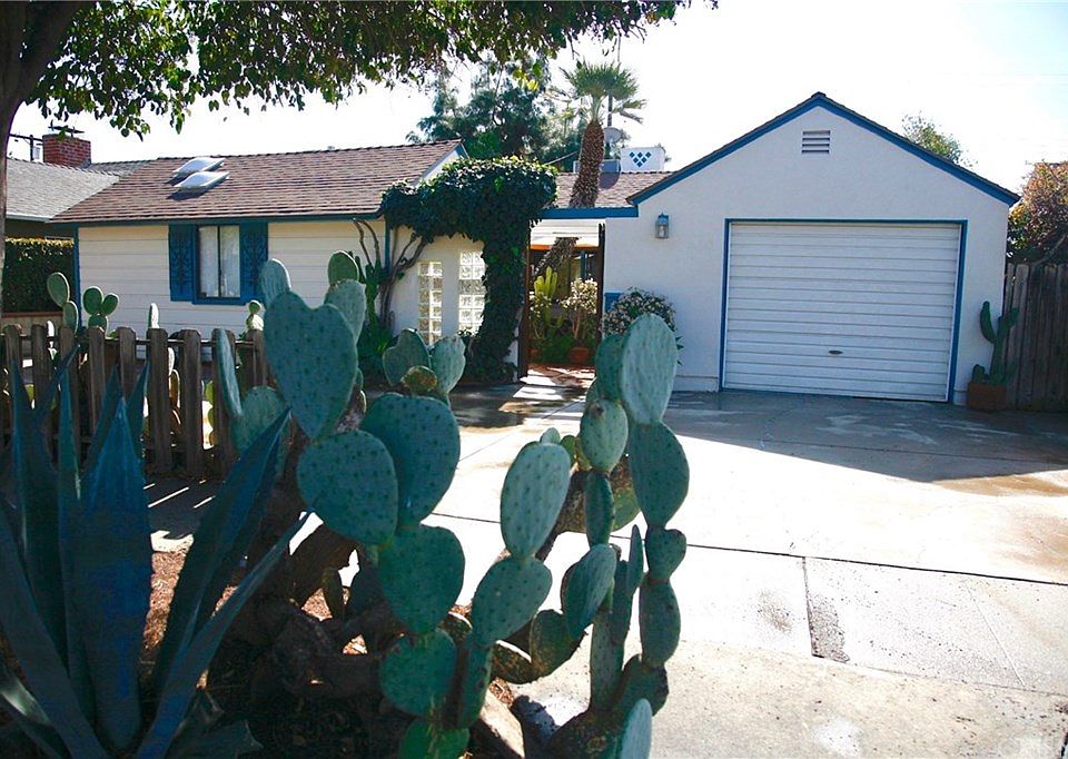1st image of 17430 Blythe St
