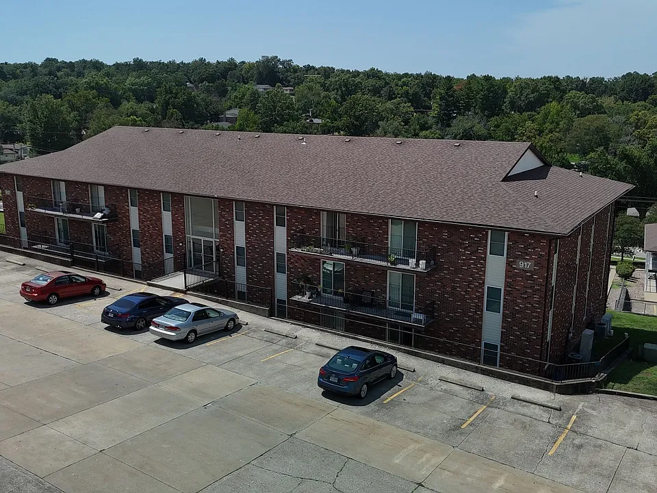 917 Southwest Blvd #I