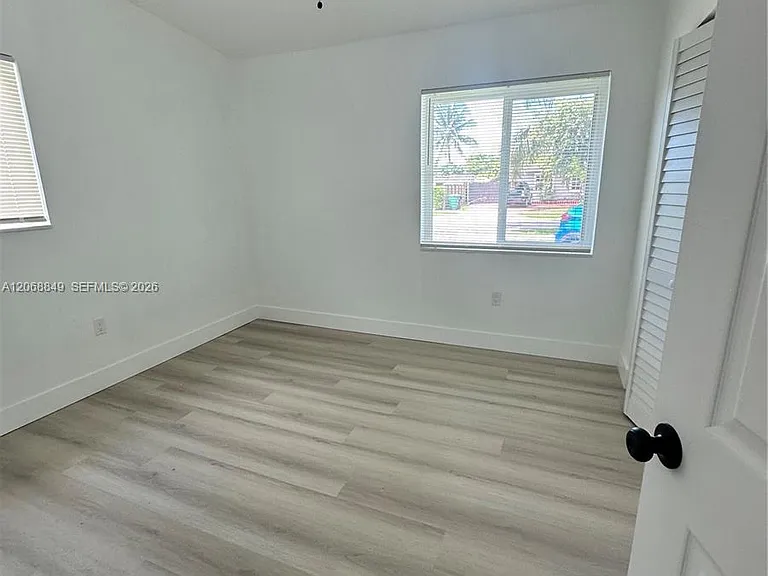 3101 SW 102nd Pl — Photo 9