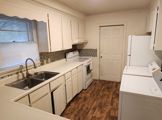 2120 Knightsbridge Rd, Macon, GA 31211