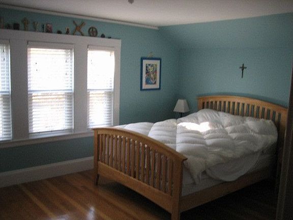 Master Bed 1