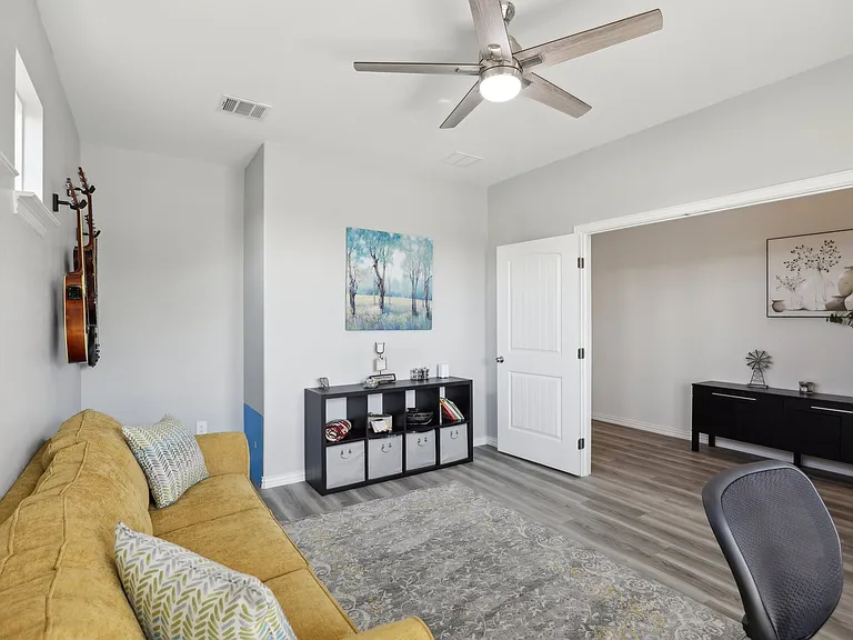 2804 Fireside Ln — Photo 17