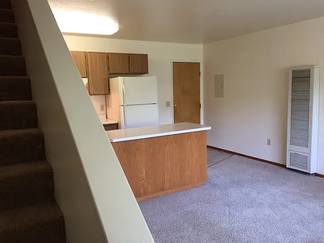 1039 9th St #6 — Photo 6
