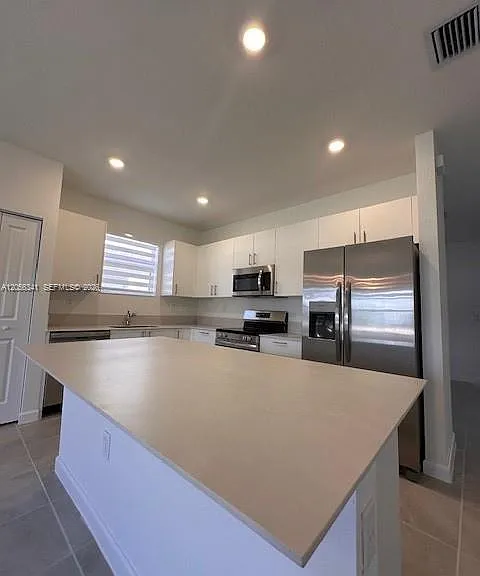 2205 SE 30th St — Photo 6