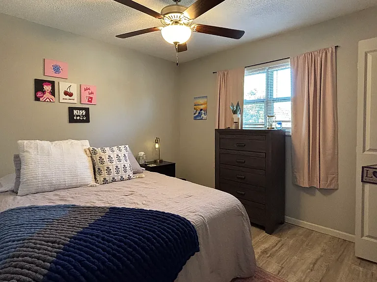 1010 Thurston St — Photo 11