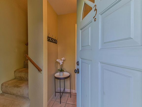 4th image of 420 Dela Vina Ave Unit 3