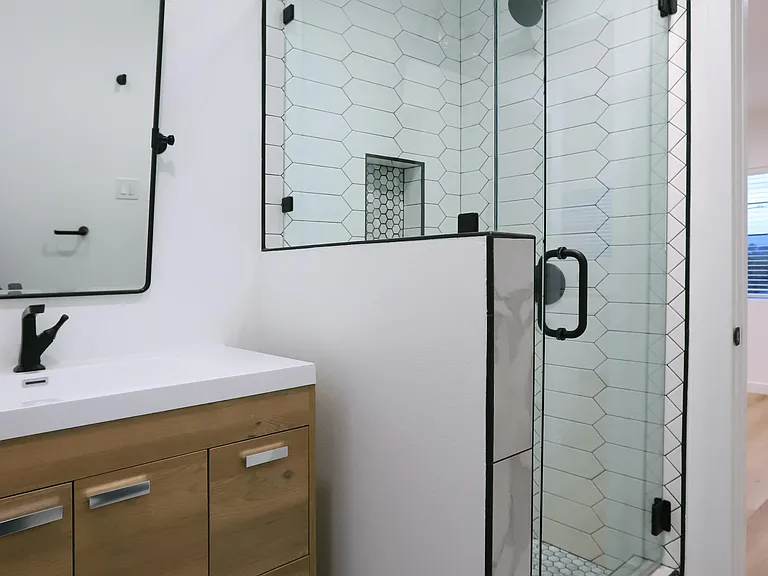 2236 Glendale Blvd #1/2 — Photo 8