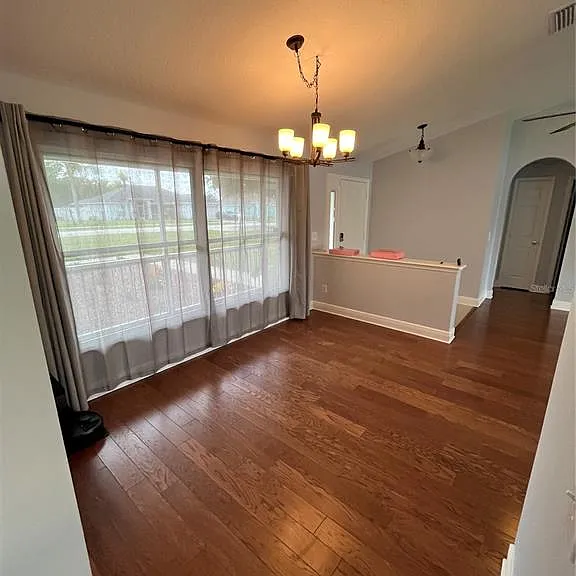 917 Marquee Dr — Photo 2