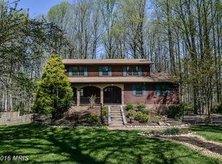 5310 Summit Dr, Fairfax, VA 22030