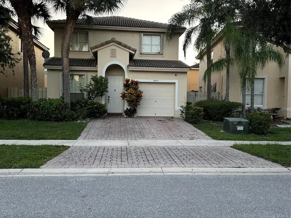 4343 Lake Tahoe Circle, West Palm Beach, FL 33409