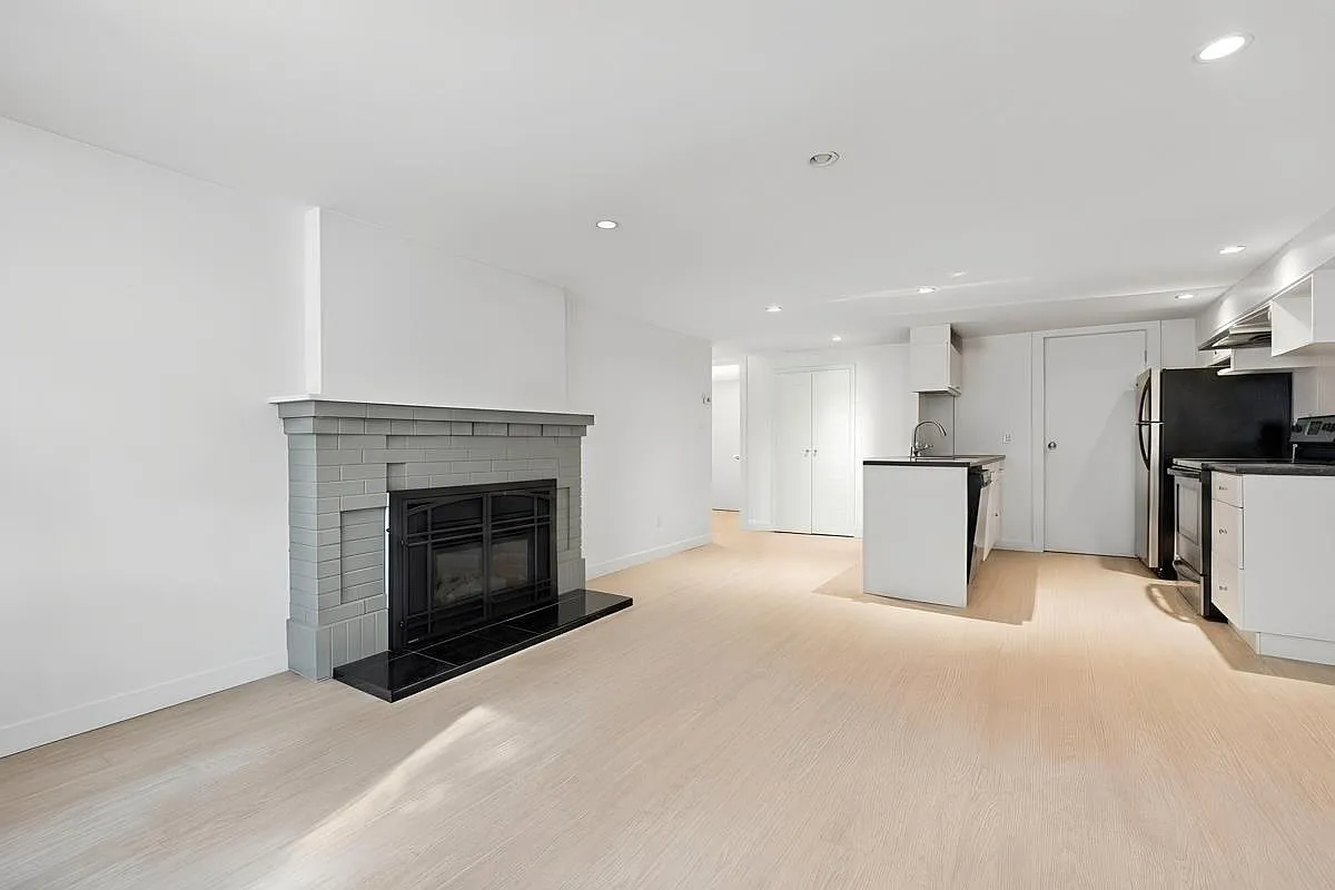 1 bed, 770 sqft, $2,400 — Photo 1