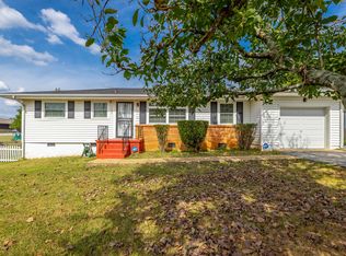 1703 Broadview Dr, Hixson, TN 37343