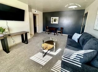 308 N 40th St APT 4, Omaha, NE 68131