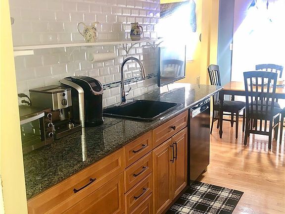 3rd image of 12 Florence Ave APT 29B