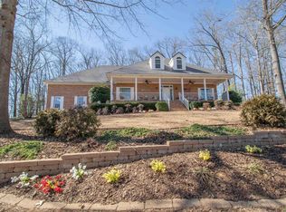 614 Woodland Hills Dr, Springville, AL 35146