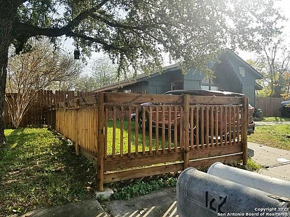 5th image of 126 Charing Cross Ln