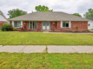 7017 E 48th St, Tulsa, OK 74145