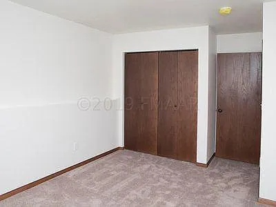 1099 Highland Ln W — Photo 22
