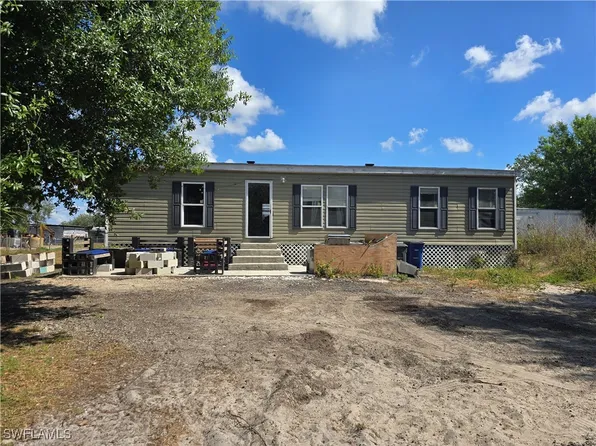 22815 Tinas Ln, Fort Myers, FL 33913