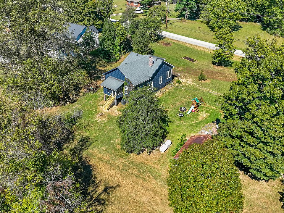 1st image of 682 Copperhead Rd