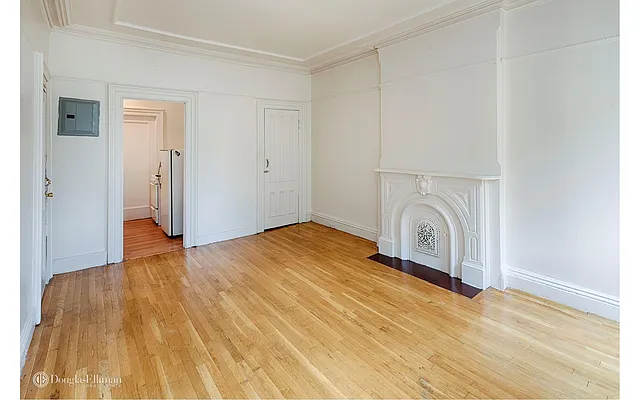 Rented by Douglas Elliman | media 7