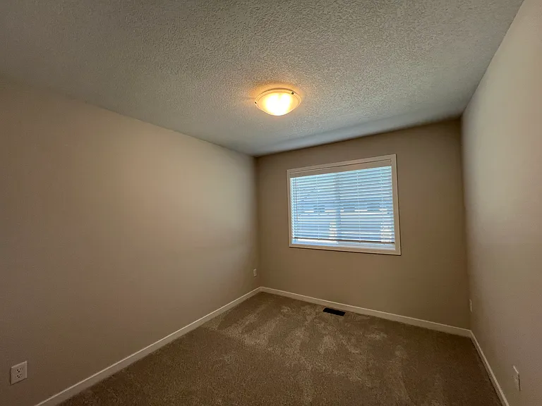601 NE Hart Ln #1 — Photo 16