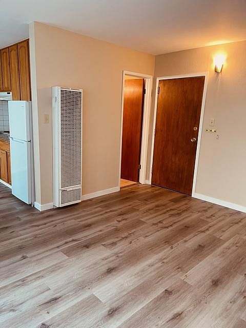 1st image of 230 27th Ave APT 2