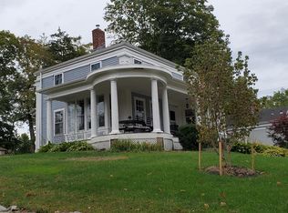 18 High St, Ashaway, RI 02804