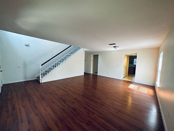 2nd image of 262 Samuel St #262