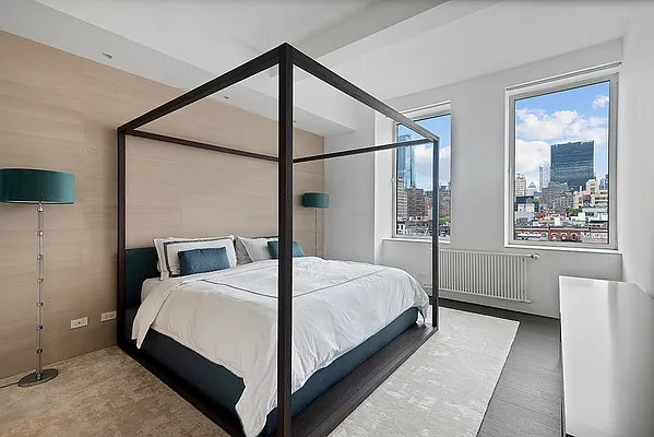 Rented by Domus Realty | media 13