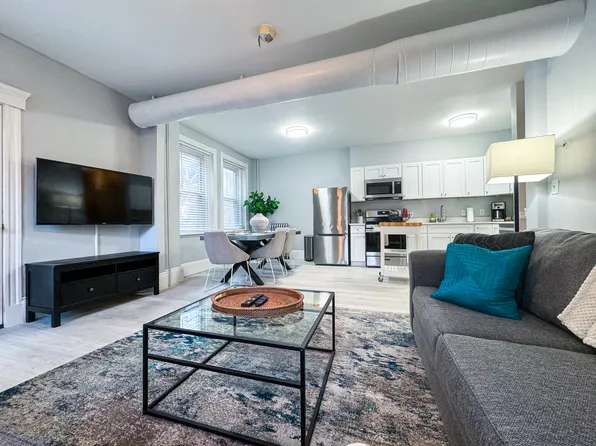 636-638 Washington St #1, Brookline, MA 02446