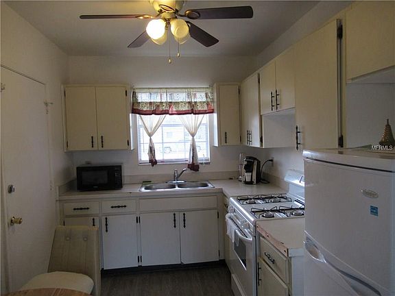 5th image of 2868 Kimberly Dr