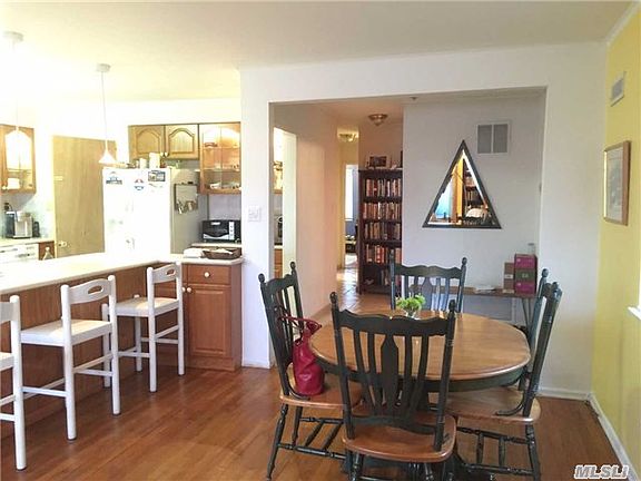 4th image of 20815 28th Ave