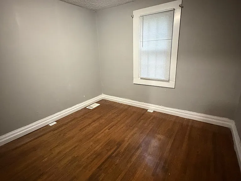 724 W Evelyn Ave — Photo 9