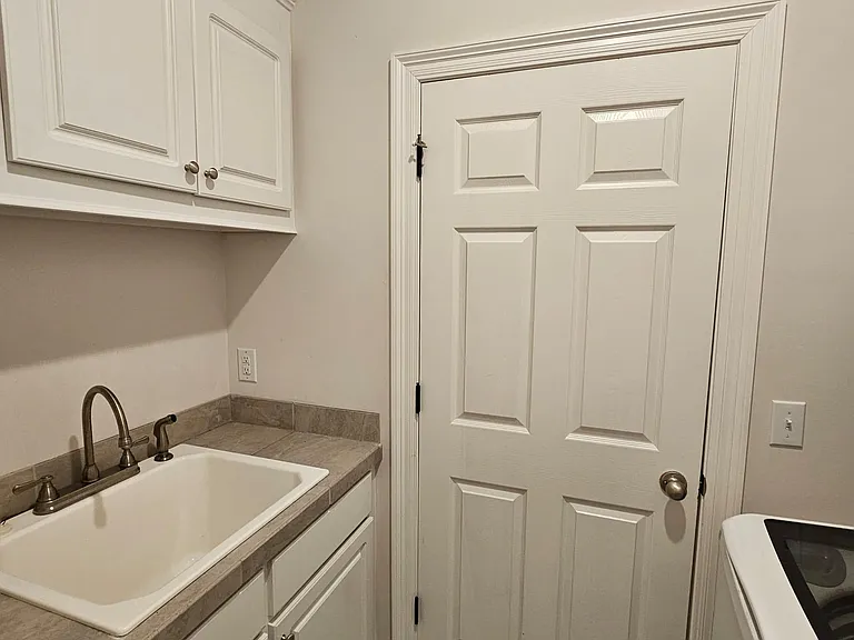 150 Chartleigh Cir — Photo 27