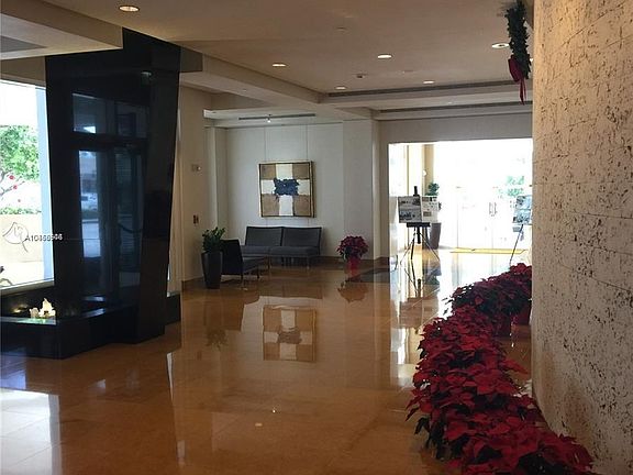 3rd image of 801 Brickell Key Blvd APT 1008