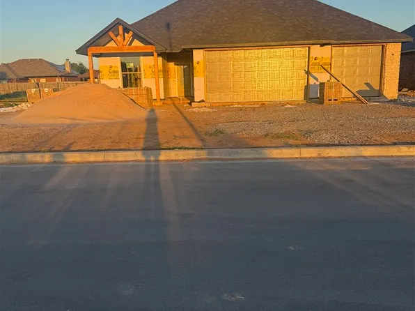 425 Sandstone Ave, Cache, OK 73527