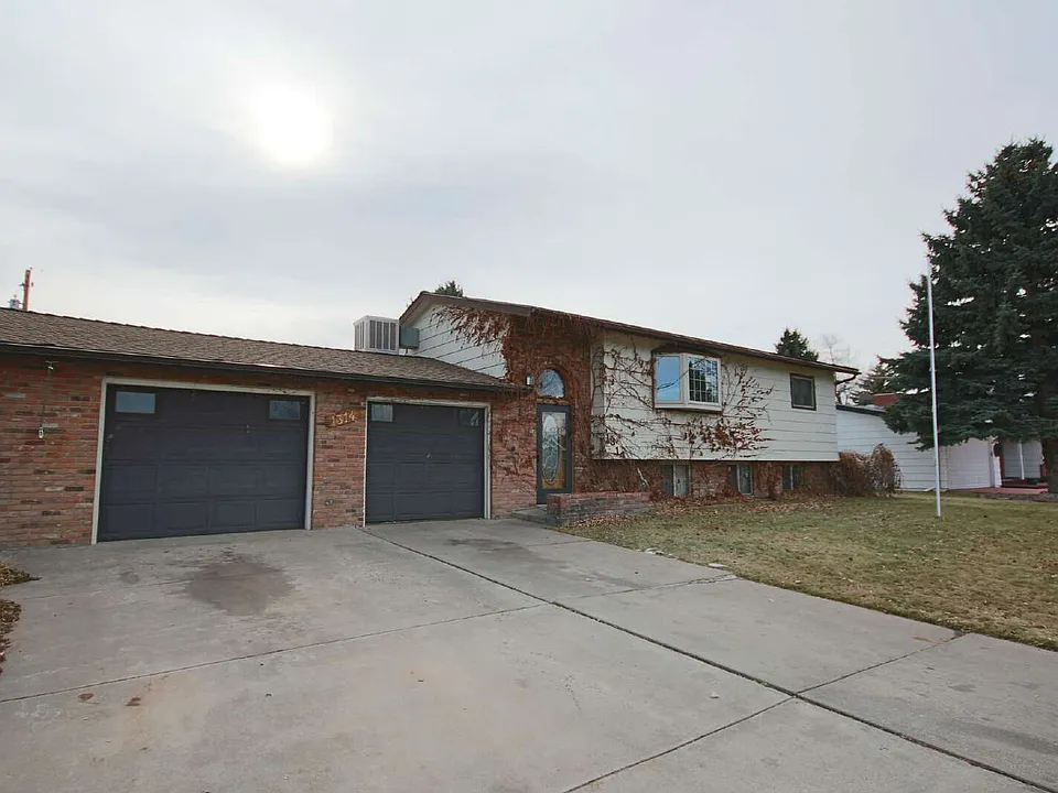 1314 Meadow Lane Ave