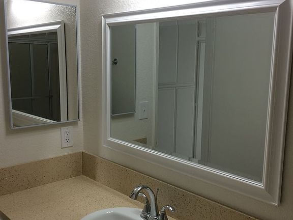 5th image of 11432 Menlo Ave APT 3