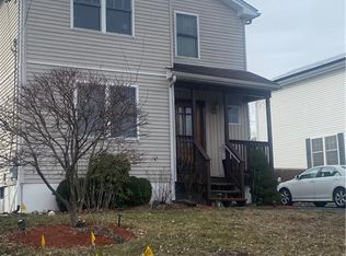 18 Milo St, Providence, RI 02909