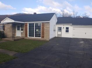 5 Cook St, Warren, PA 16365