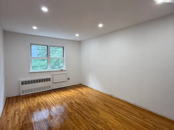 198 Shepherd Ave Floor 2, Brooklyn, NY 11208