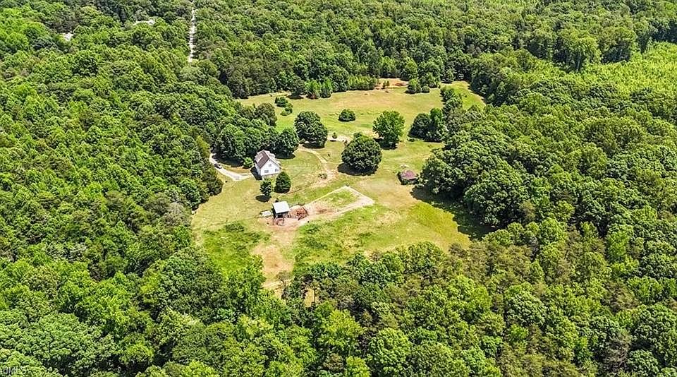 1st image of 469 Justamere Farm Rd