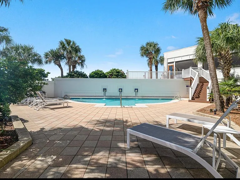 815 Plantation Rd #303 — Photo 30