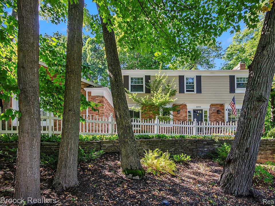 1st image of 32533 Robinhood Dr