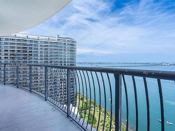 4th image of 1750 N Bayshore Dr #4901