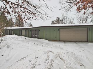 34429 Valley Rd, Oconomowoc, WI 53066