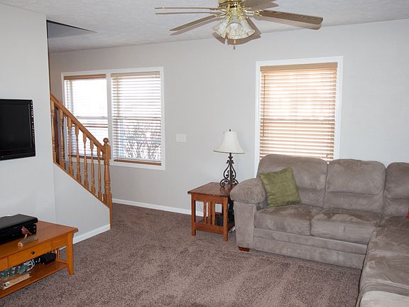 5th image of 865 Kiowa Dr