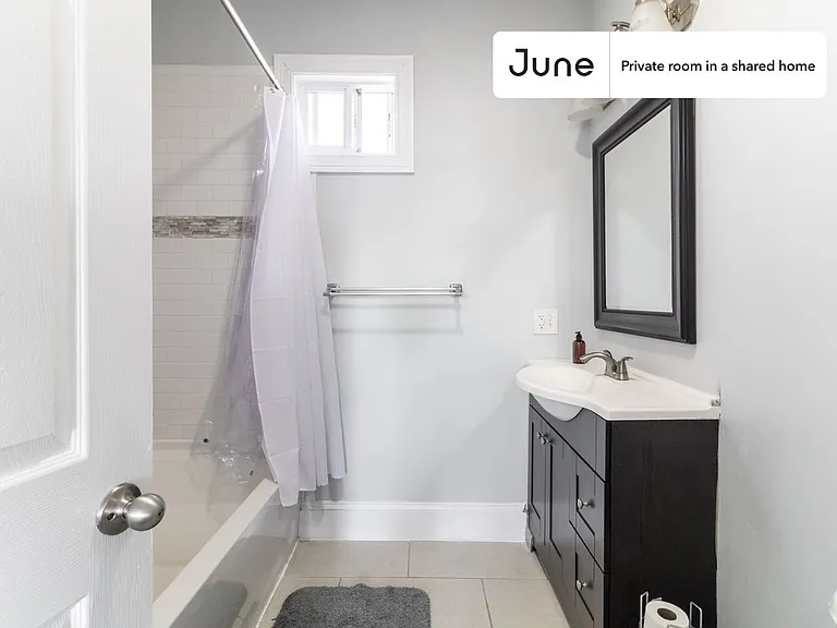 16 Glenway St #B — Photo 12