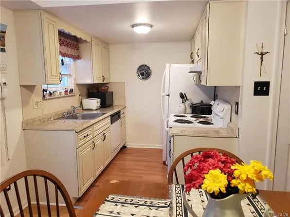 421 S Saint George St, Allentown, PA 18104